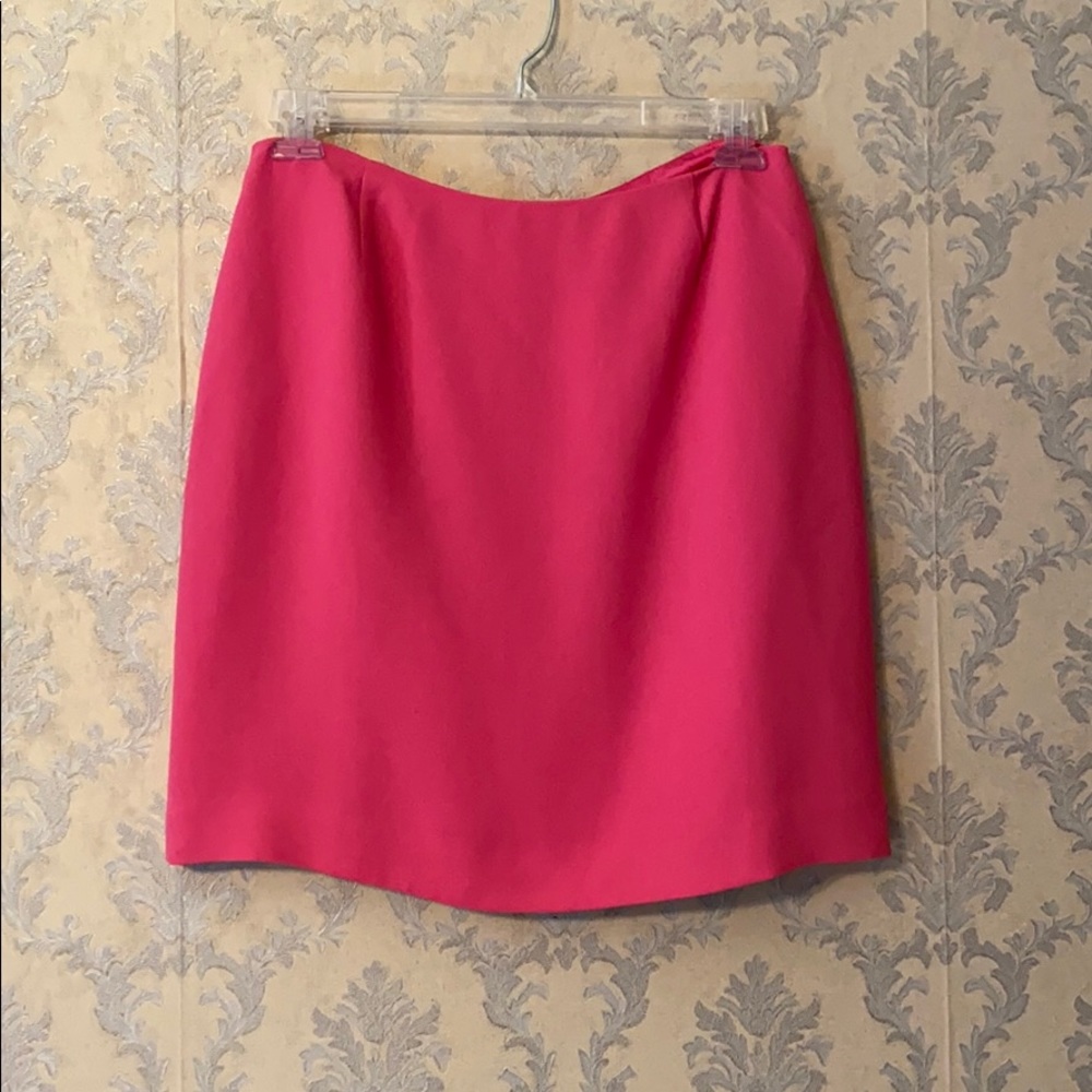 🎉5 for $25🎉 Casual Corner Hot Pink Skirt